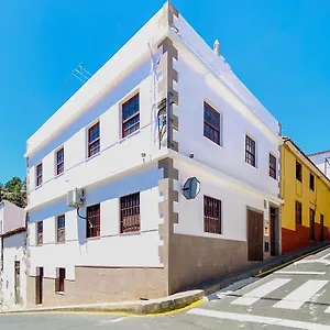 https://la-casa-de-vilaflor.tenerifehoteles.net